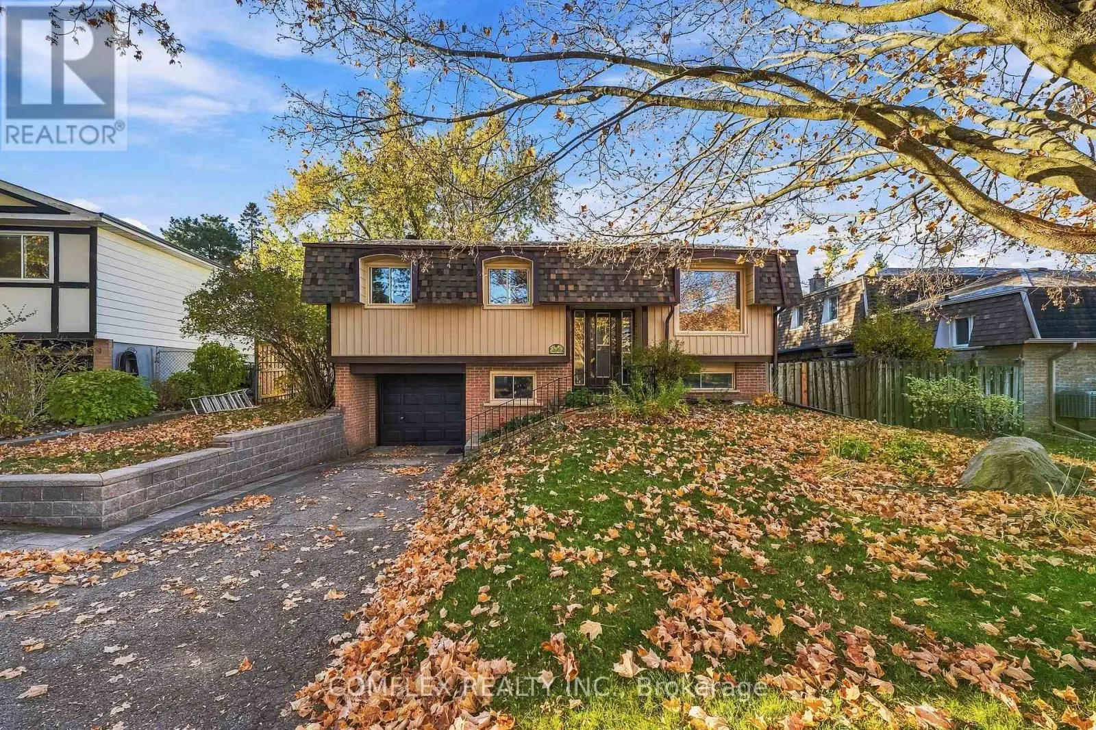2651 MARSDALE DRIVE