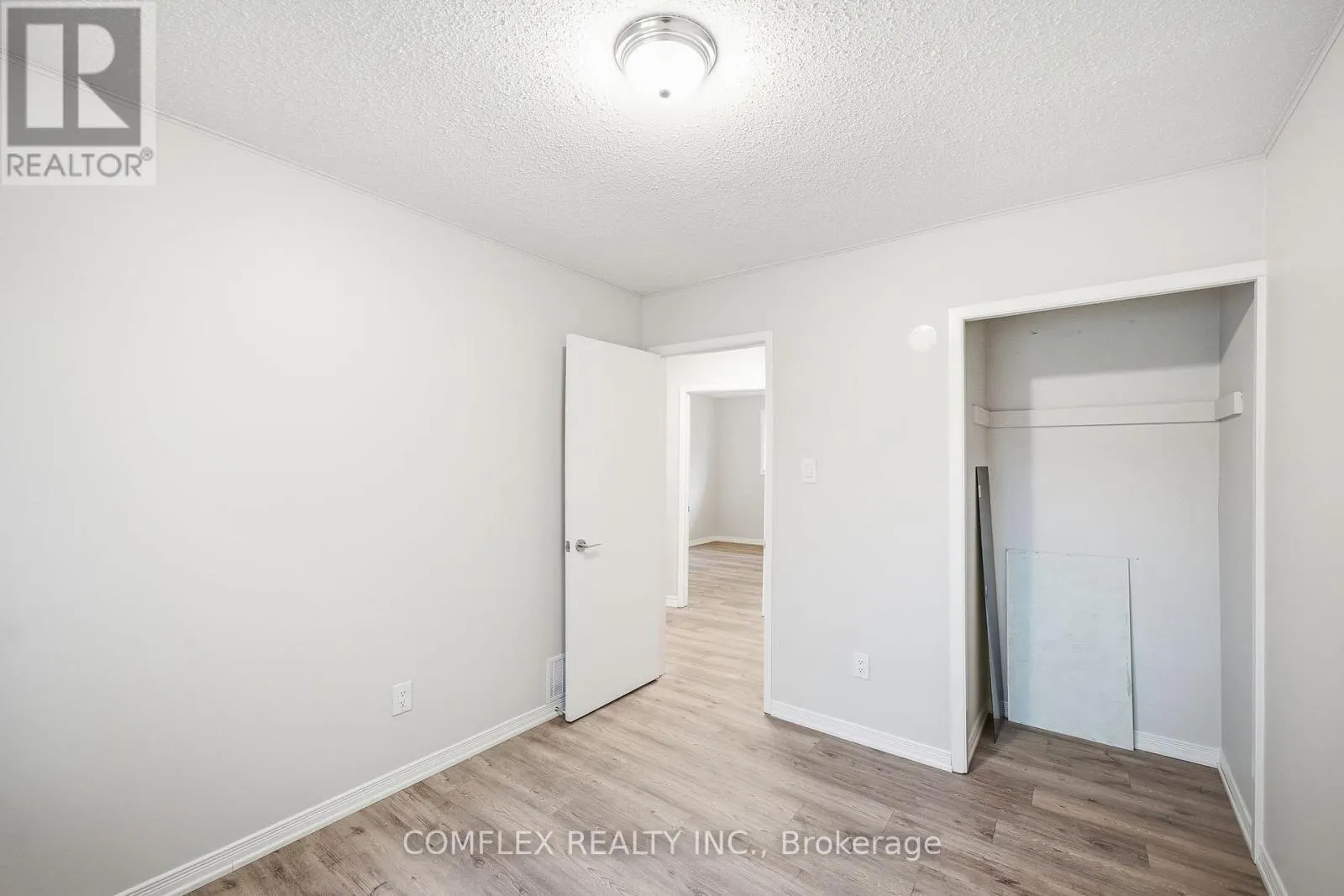 2651 MARSDALE DRIVE
