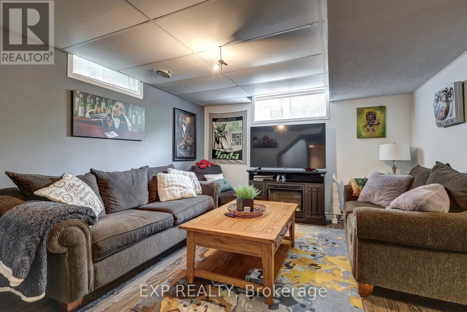 15 SCHREYER DRIVE