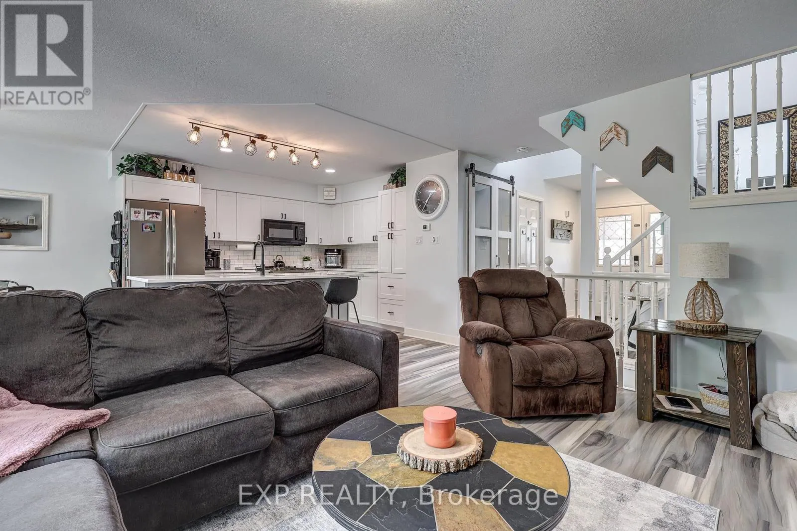 15 SCHREYER DRIVE