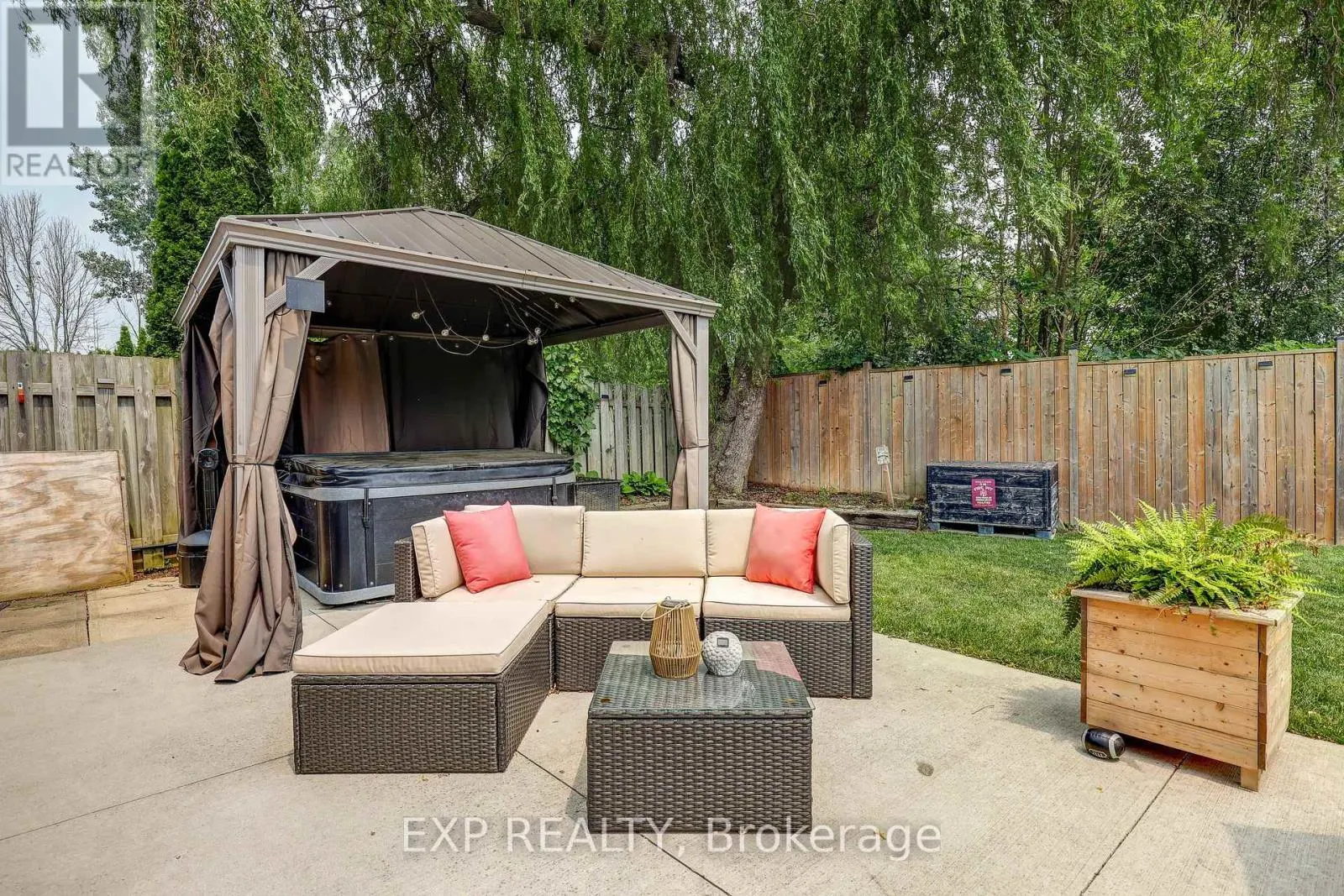 15 SCHREYER DRIVE