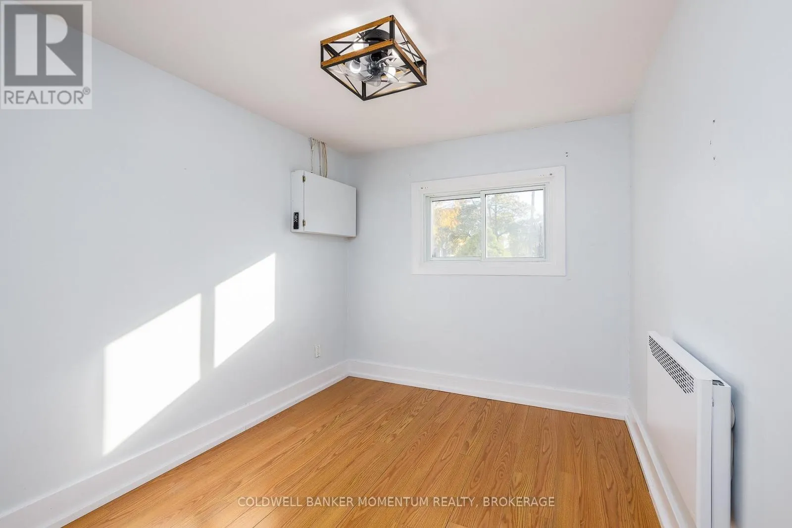 15 WALLACE AVENUE S