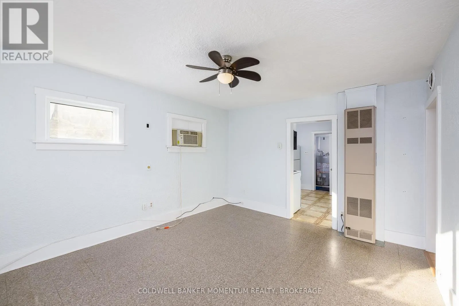 15 WALLACE AVENUE S