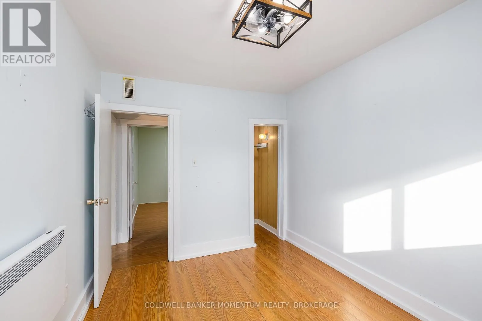 15 WALLACE AVENUE S