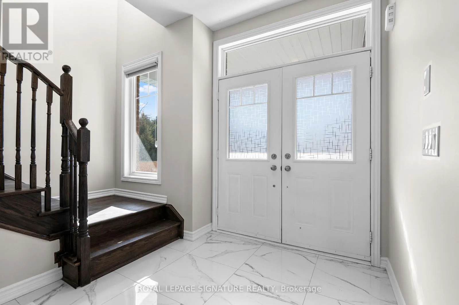 MAIN & UPPER FLOOR - 1 AITCHISON AVENUE