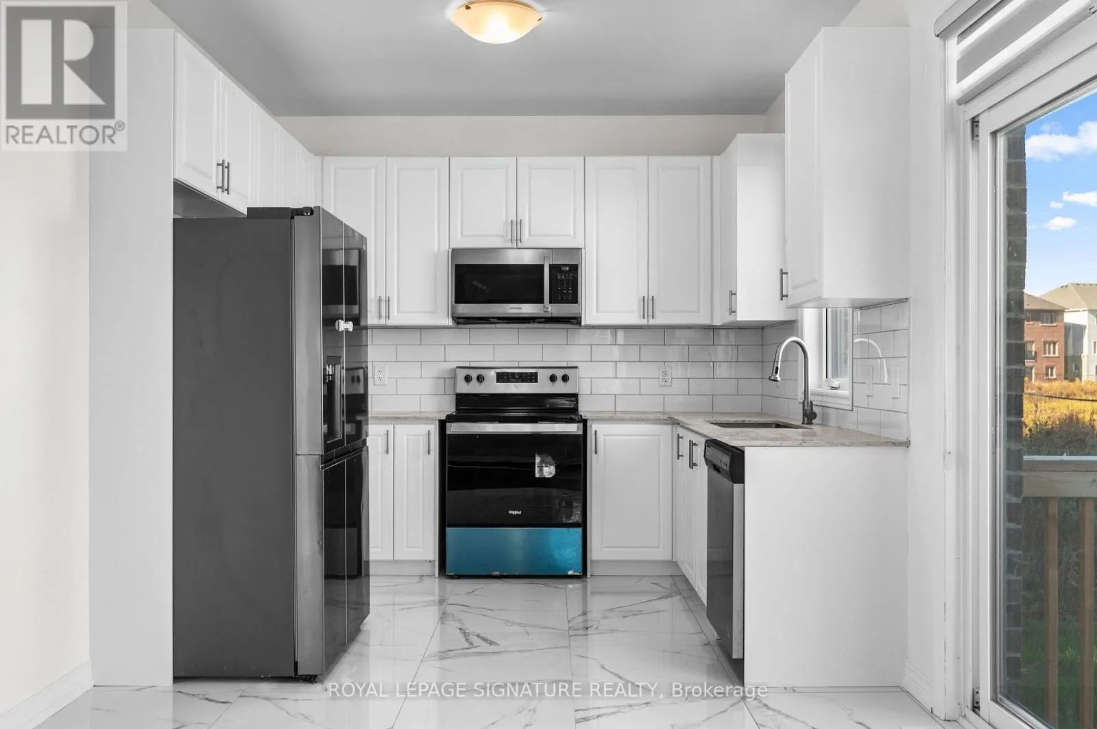 MAIN & UPPER FLOOR - 1 AITCHISON AVENUE