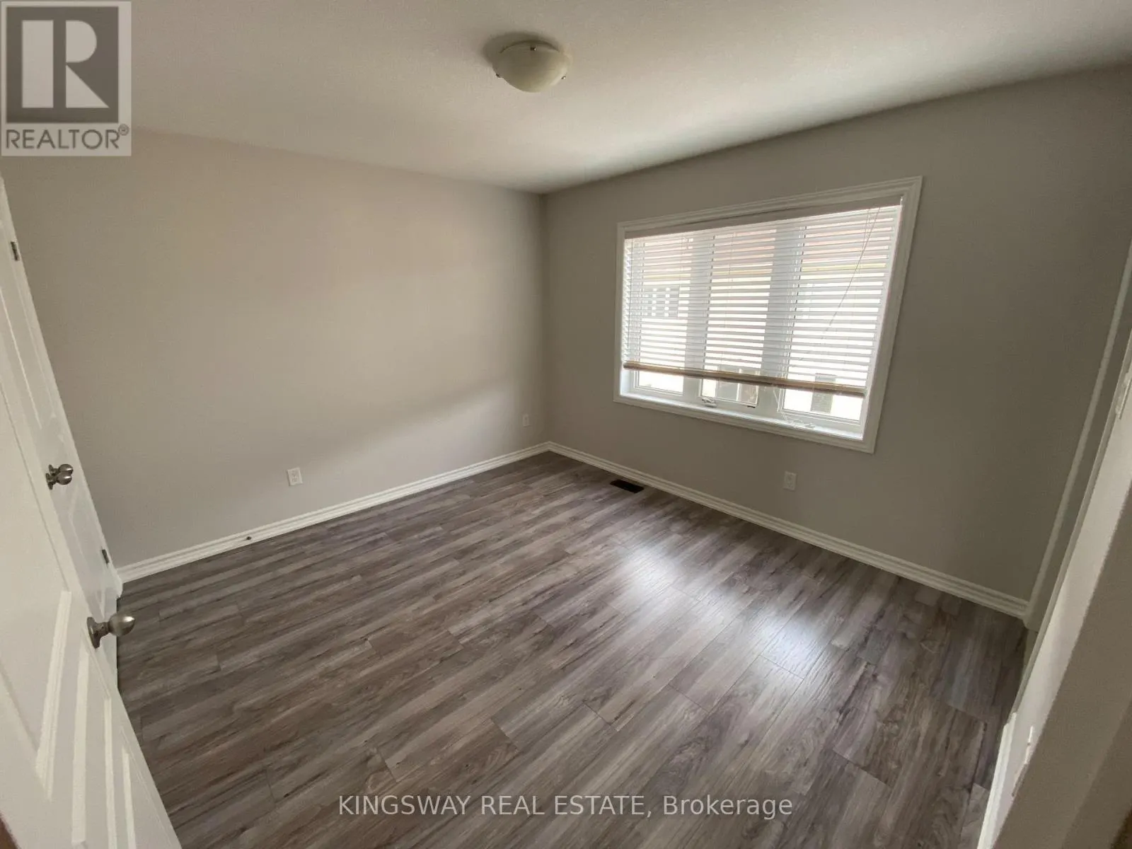 16 KENRIDGE TERRACE