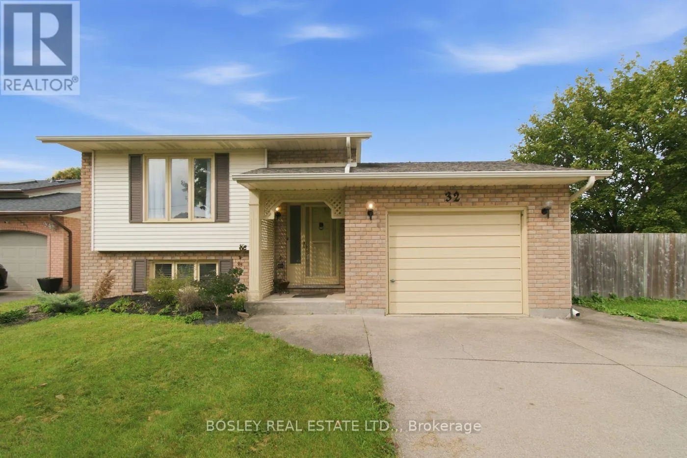 32 CRESTCOMBE ROAD
