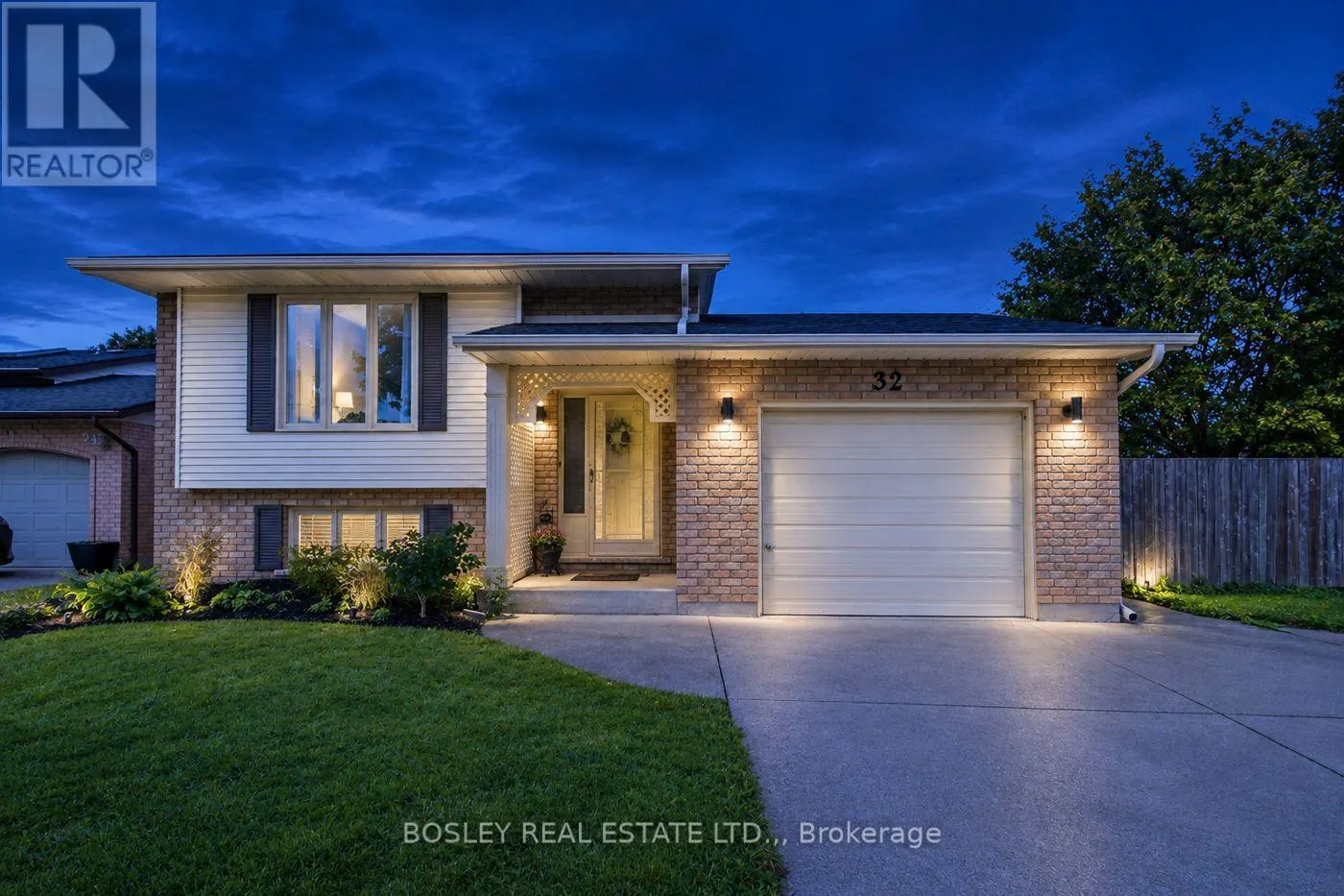 32 CRESTCOMBE ROAD