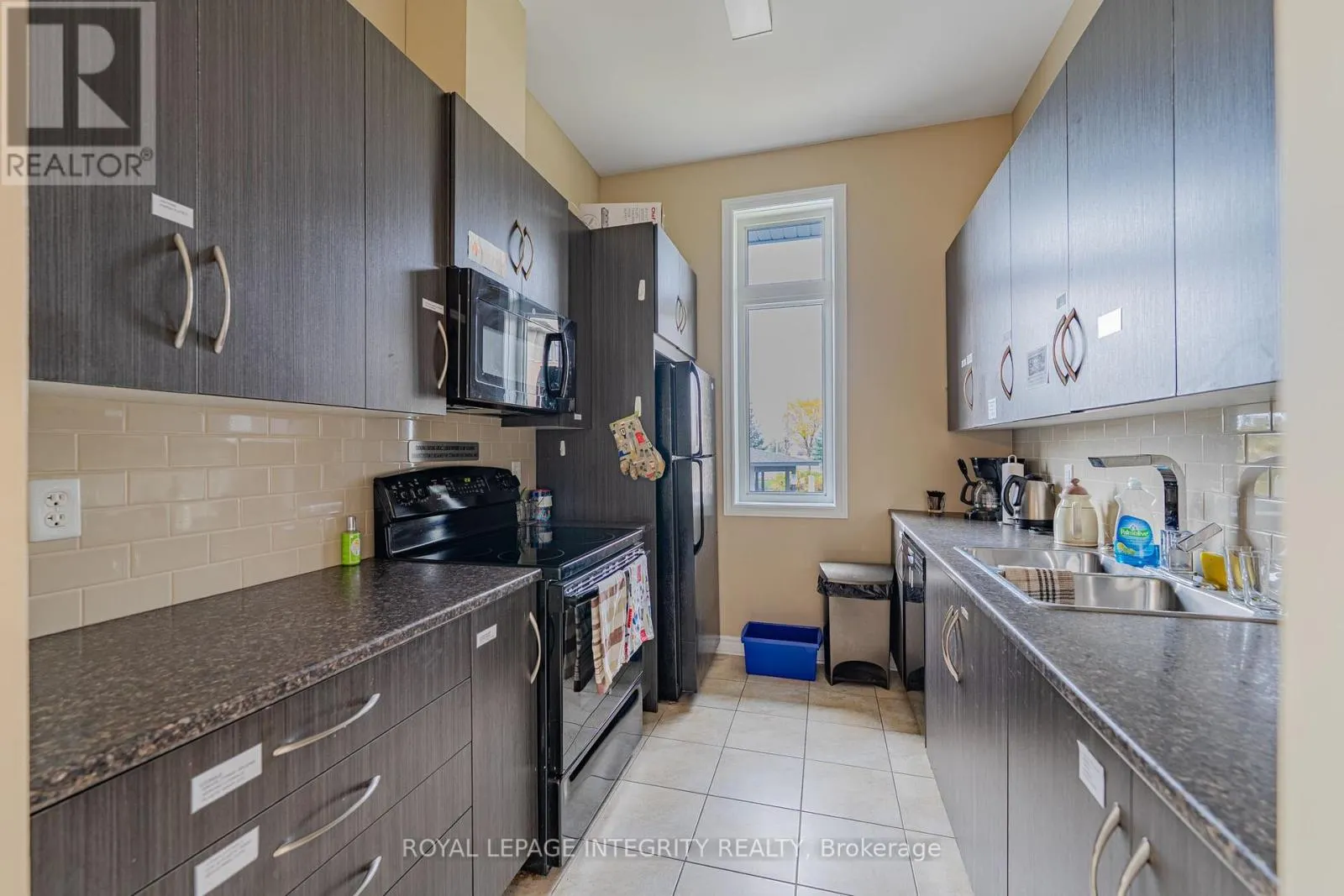 303 - 200 GUELPH PRIVATE