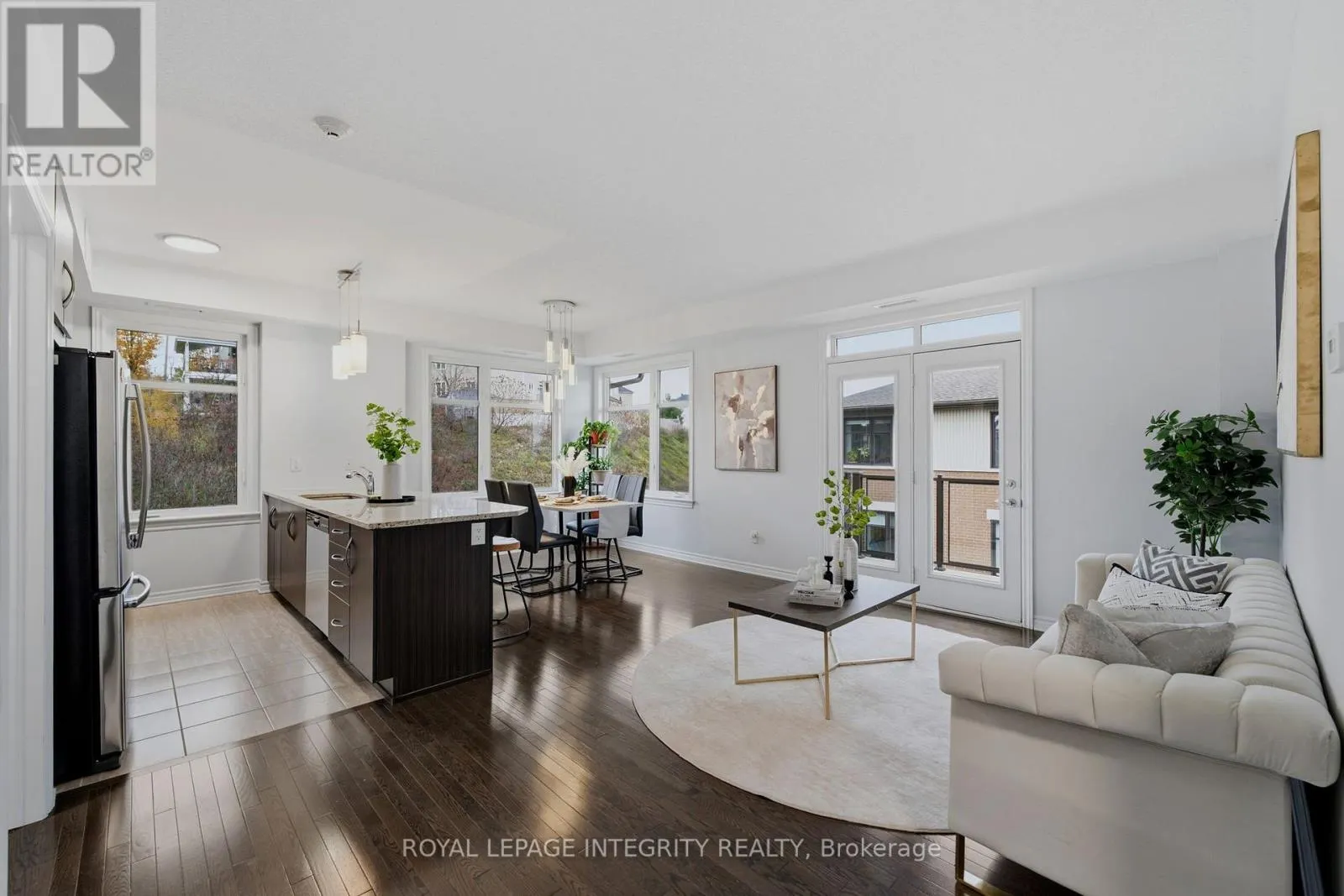 303 - 200 GUELPH PRIVATE