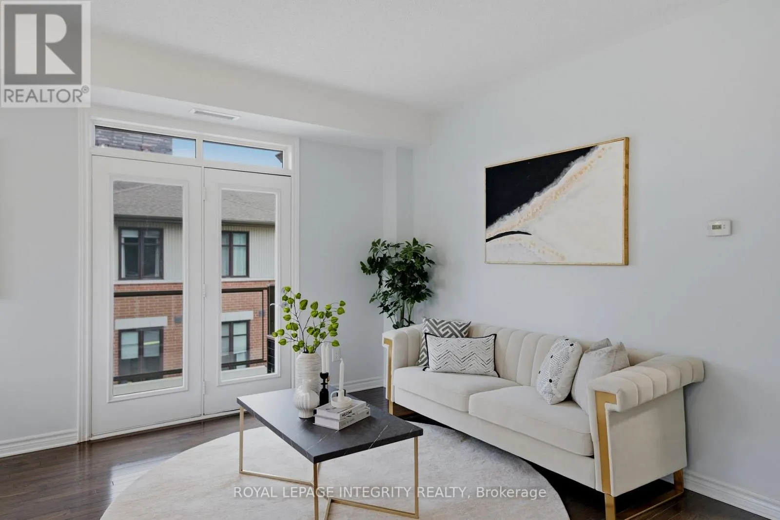 303 - 200 GUELPH PRIVATE