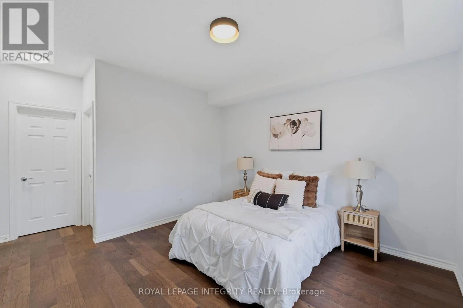 303 - 200 GUELPH PRIVATE