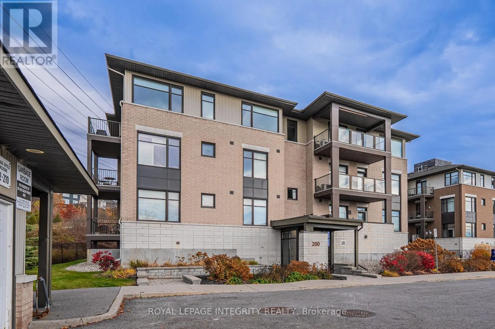 303 - 200 GUELPH PRIVATE