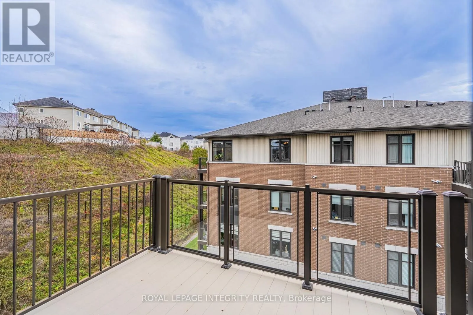 303 - 200 GUELPH PRIVATE