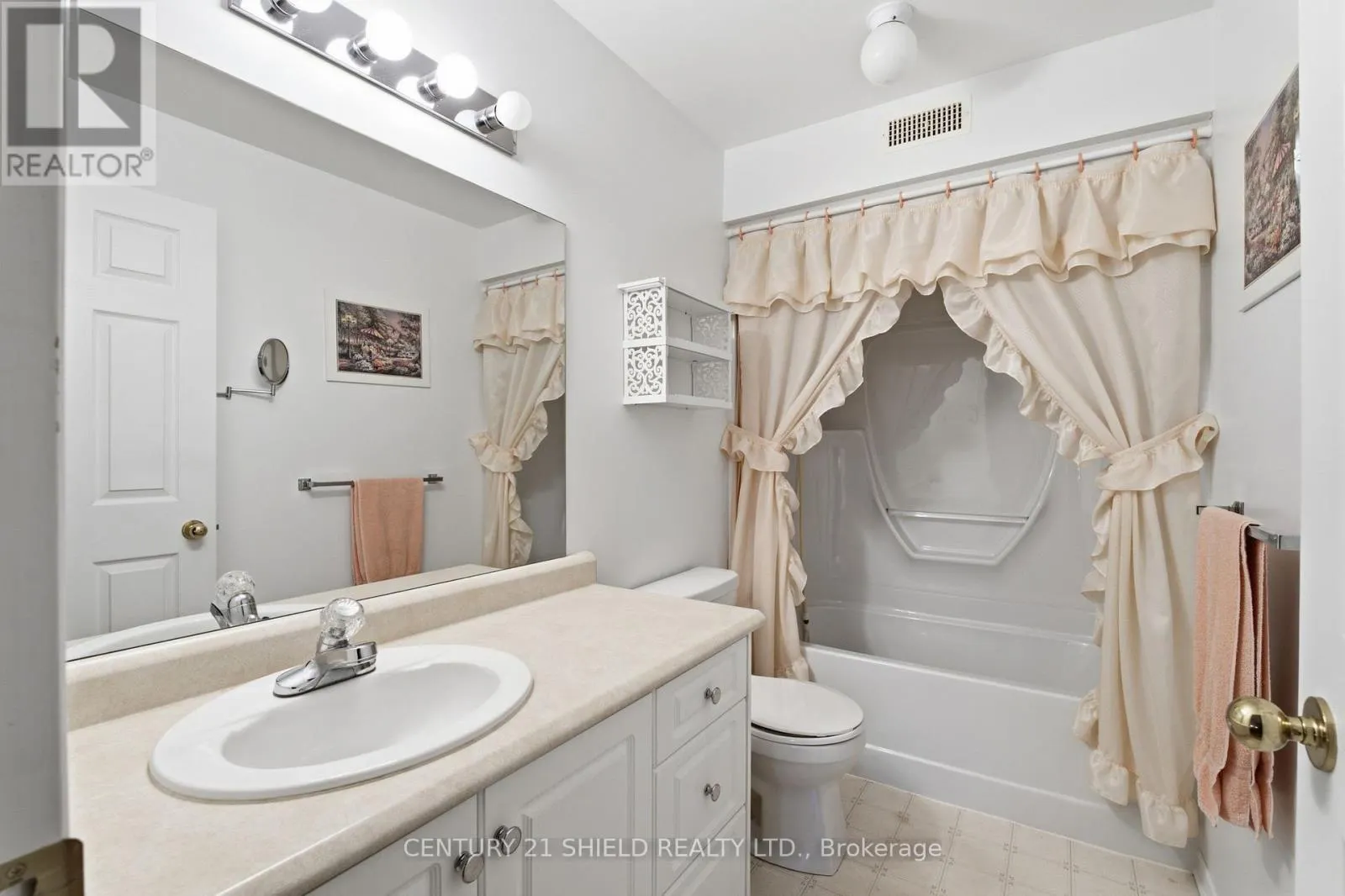 203 - 311 WATER STREET W