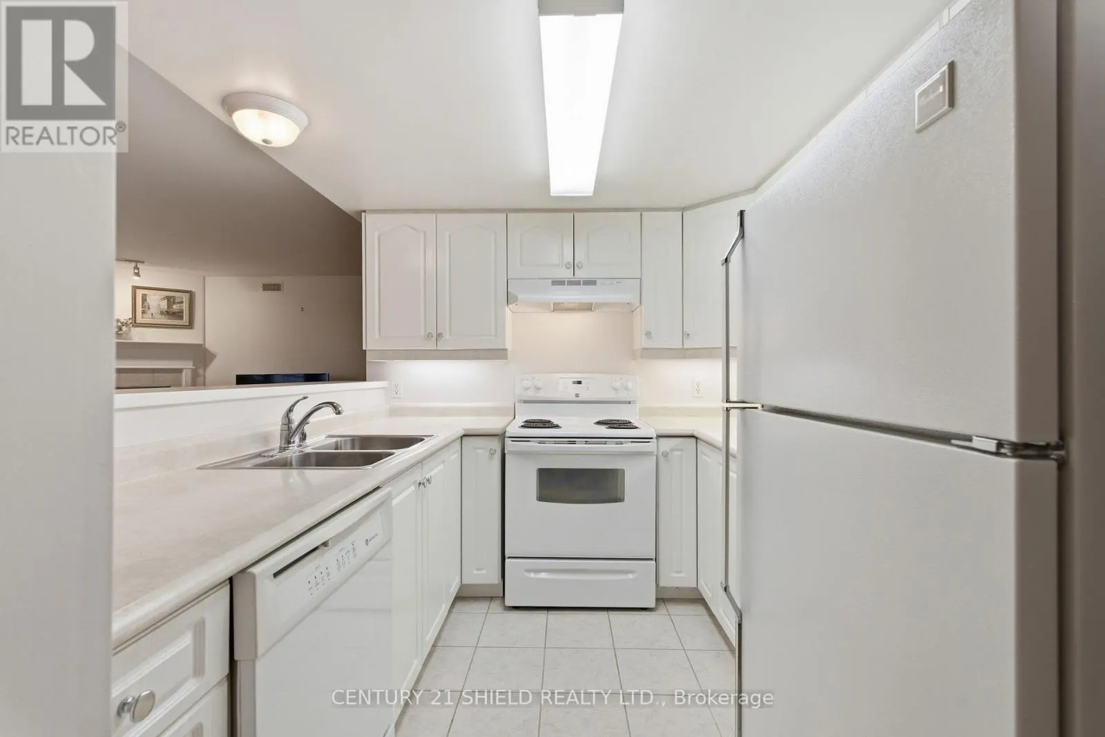 203 - 311 WATER STREET W