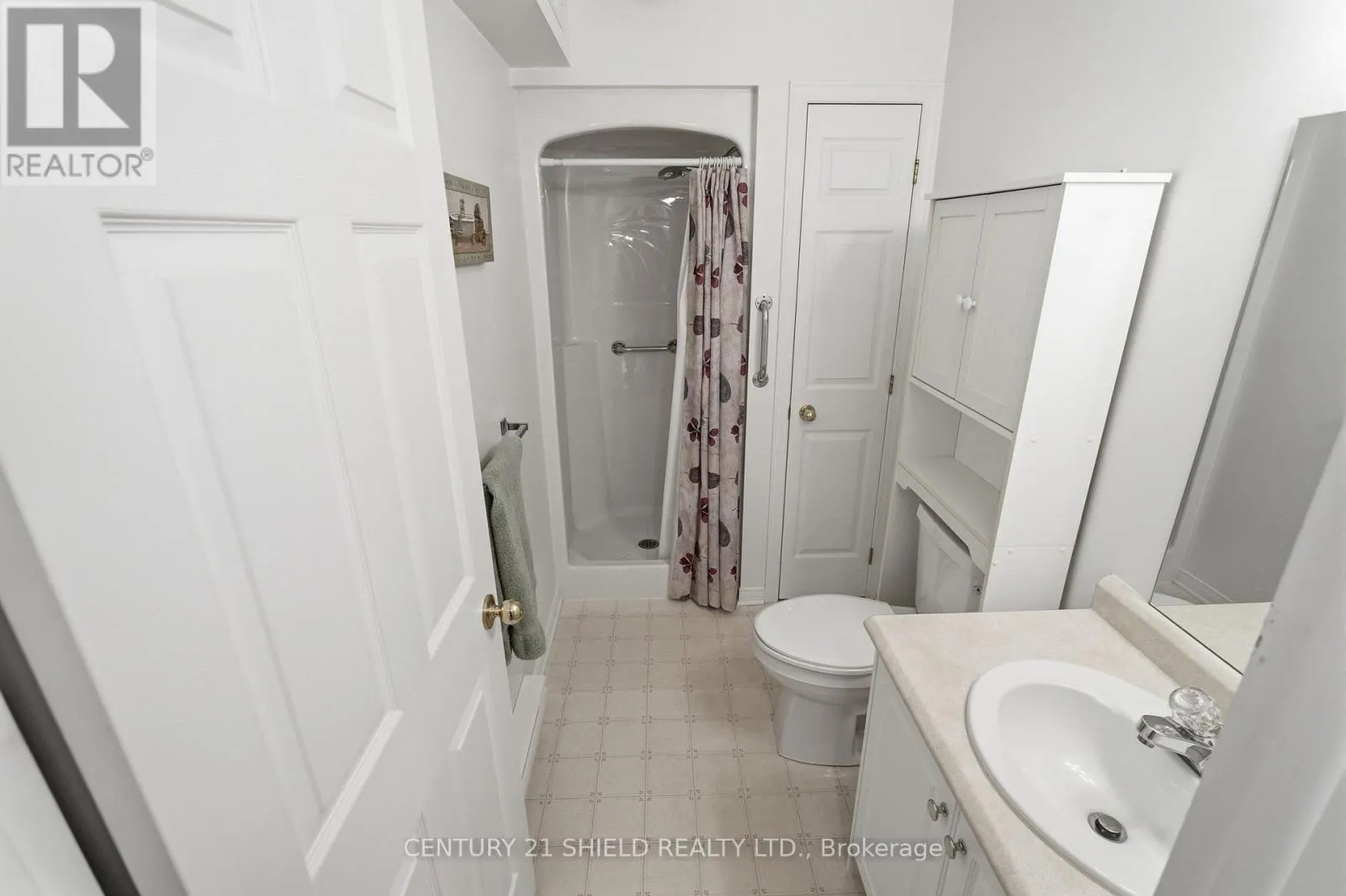 203 - 311 WATER STREET W