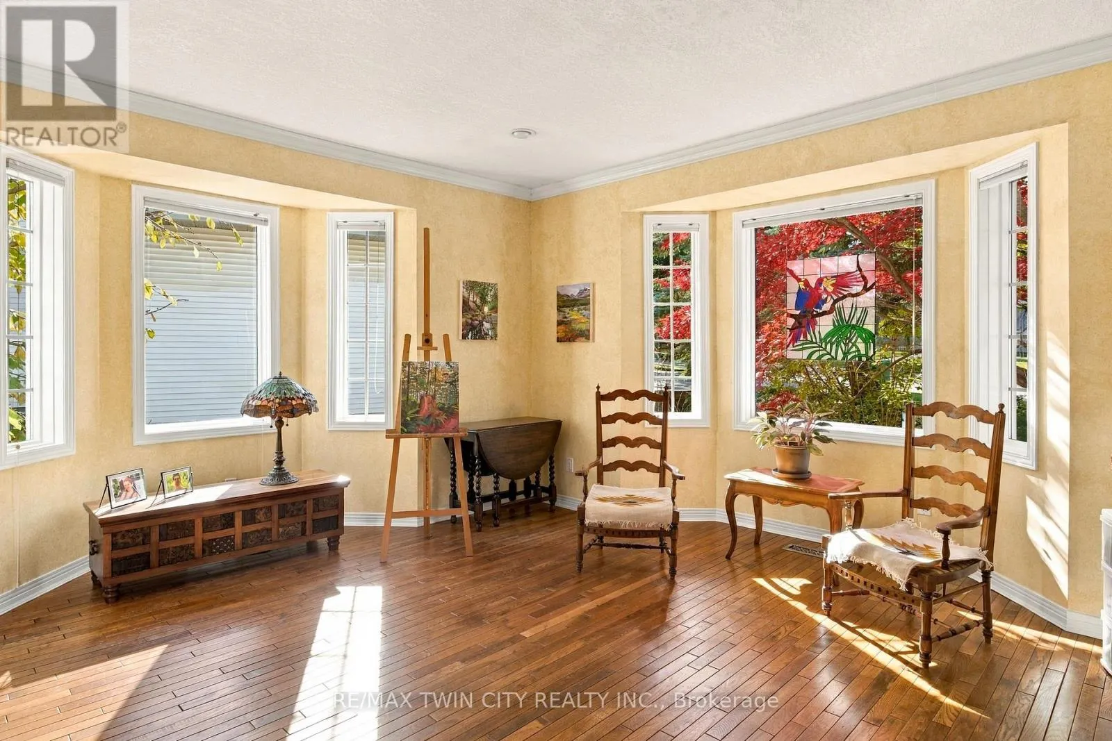 575 HEMINGWAY PLACE