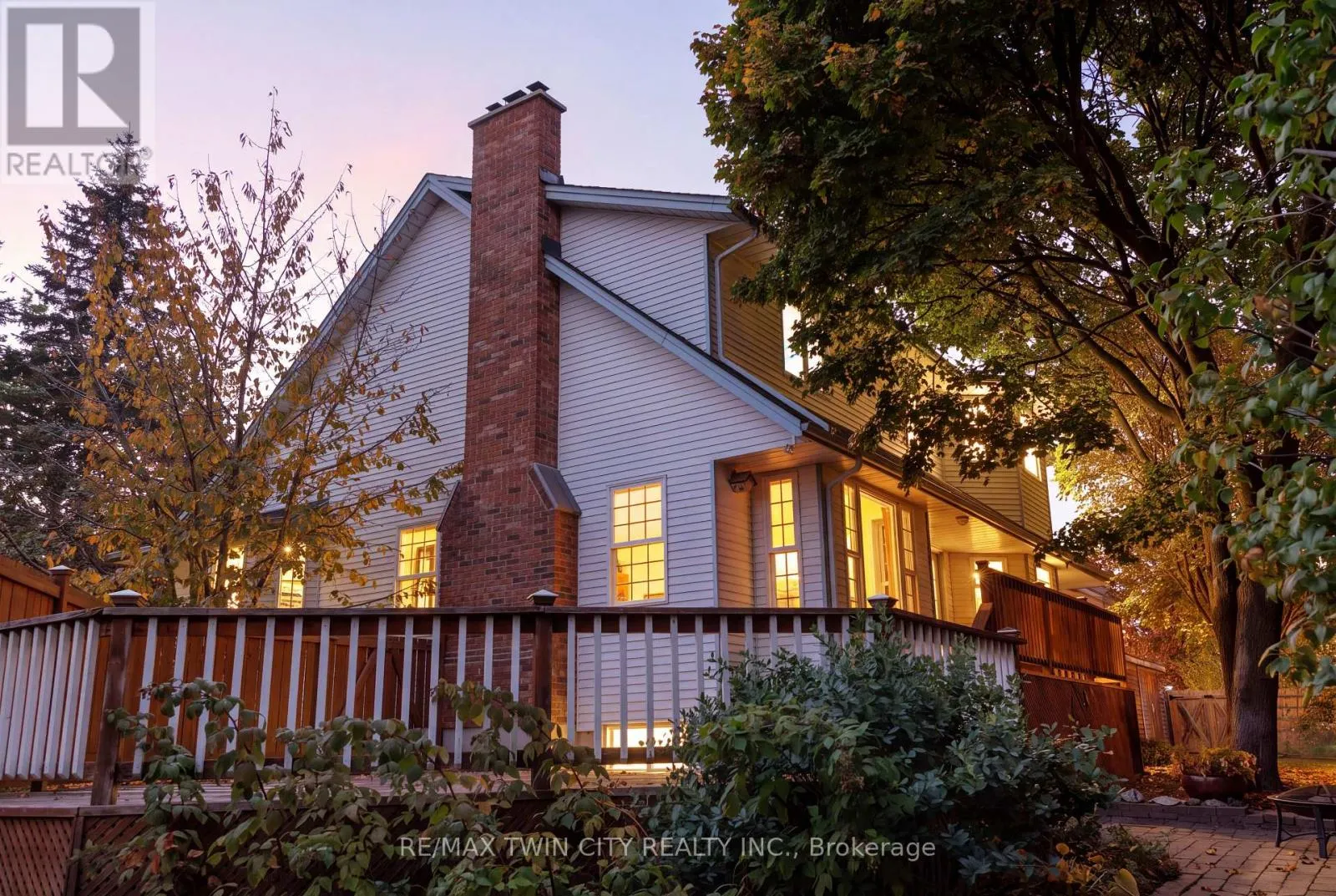 575 HEMINGWAY PLACE