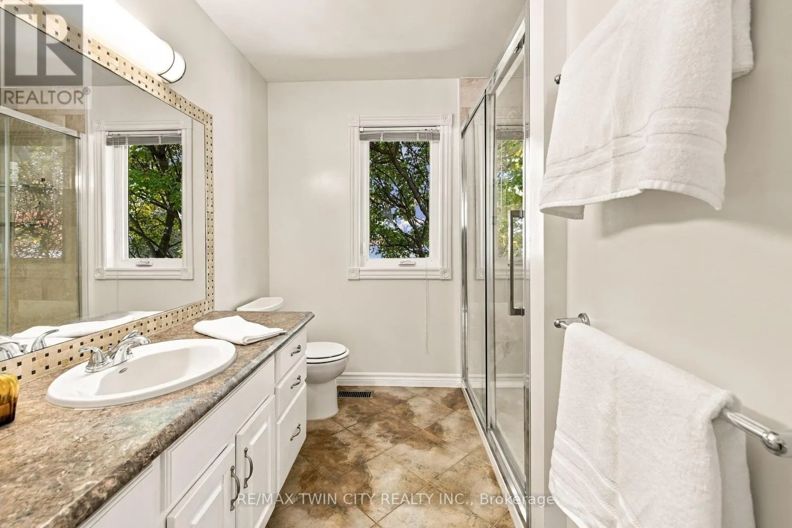 575 HEMINGWAY PLACE