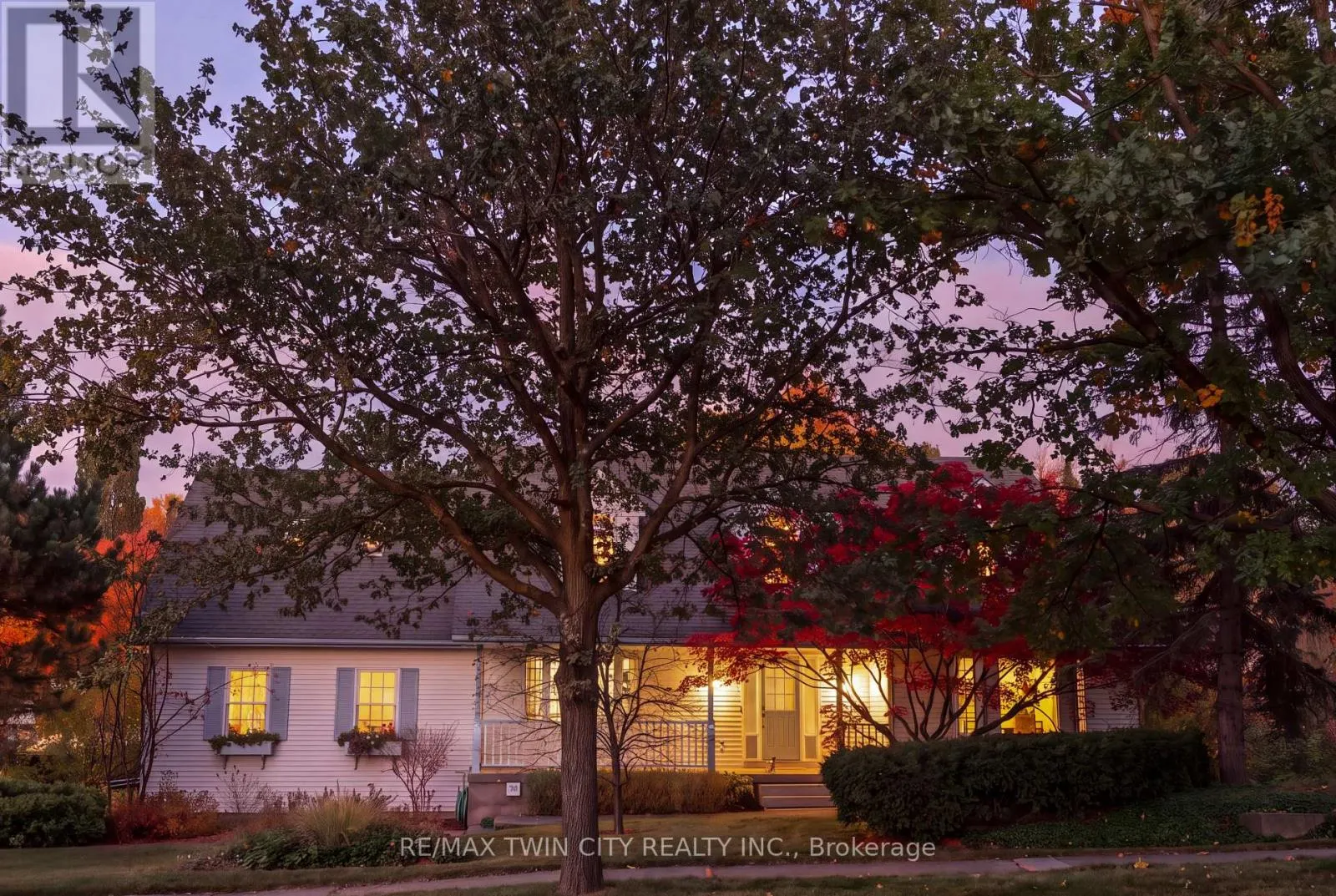 575 HEMINGWAY PLACE