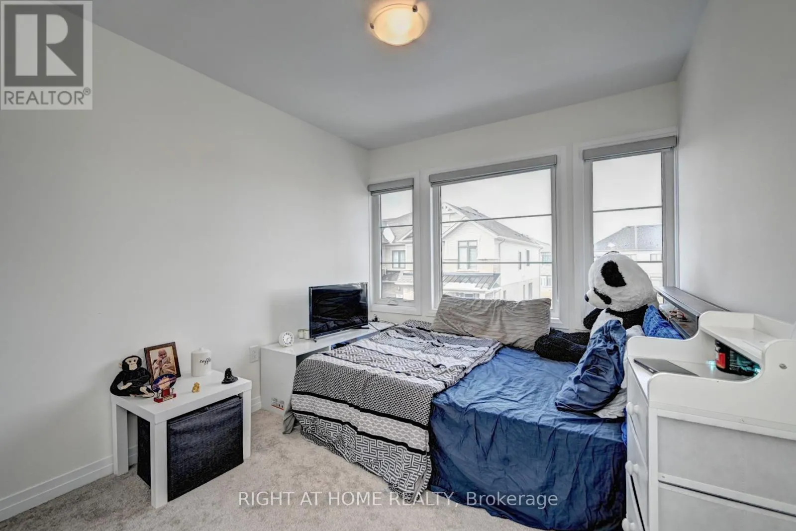 20 - 15 BLACKLOCK STREET