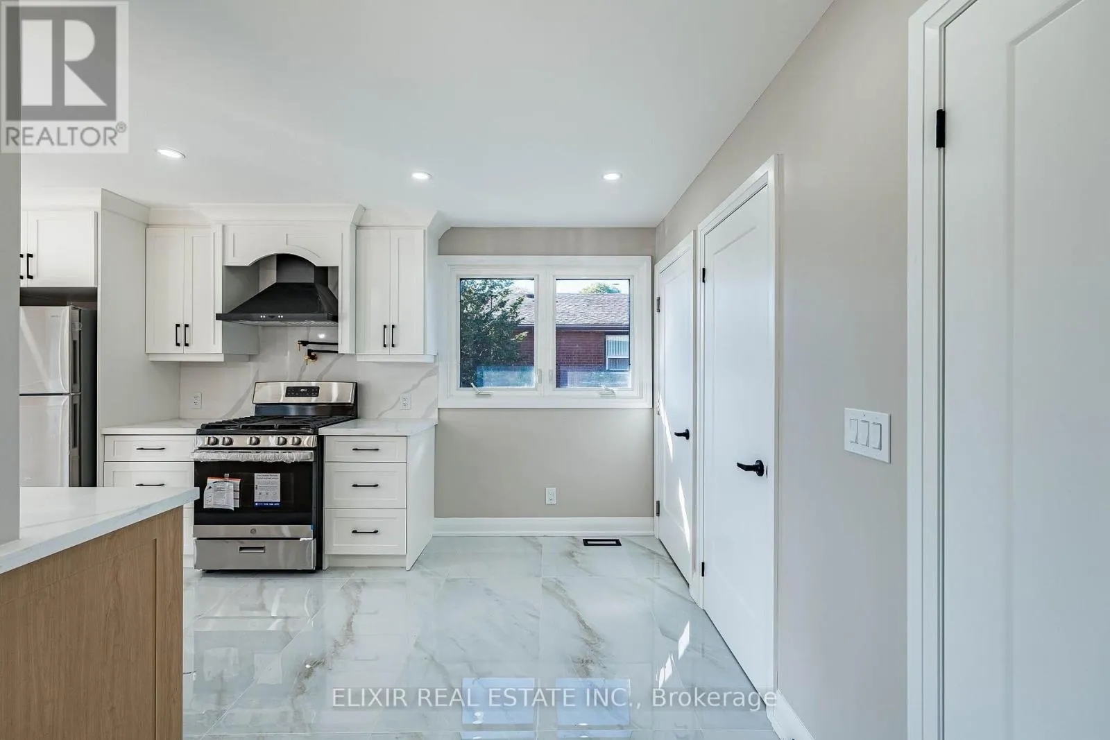 UPPER - 135 NUGENT DRIVE