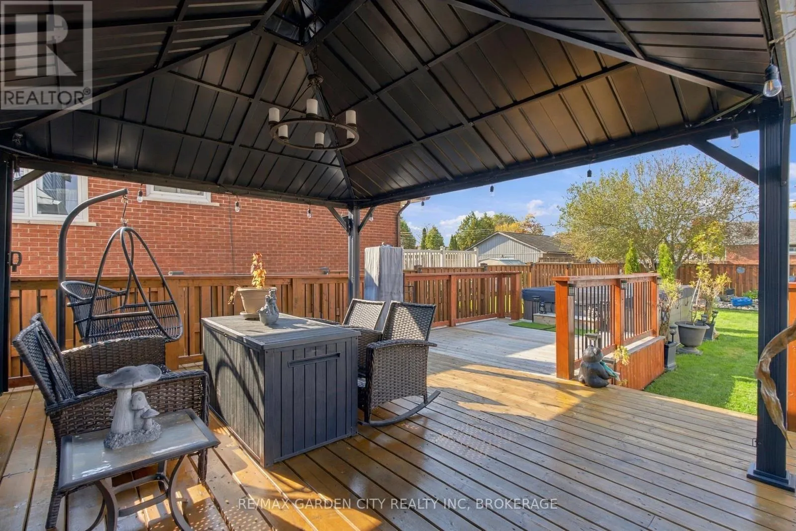 226 MARSHALL AVENUE