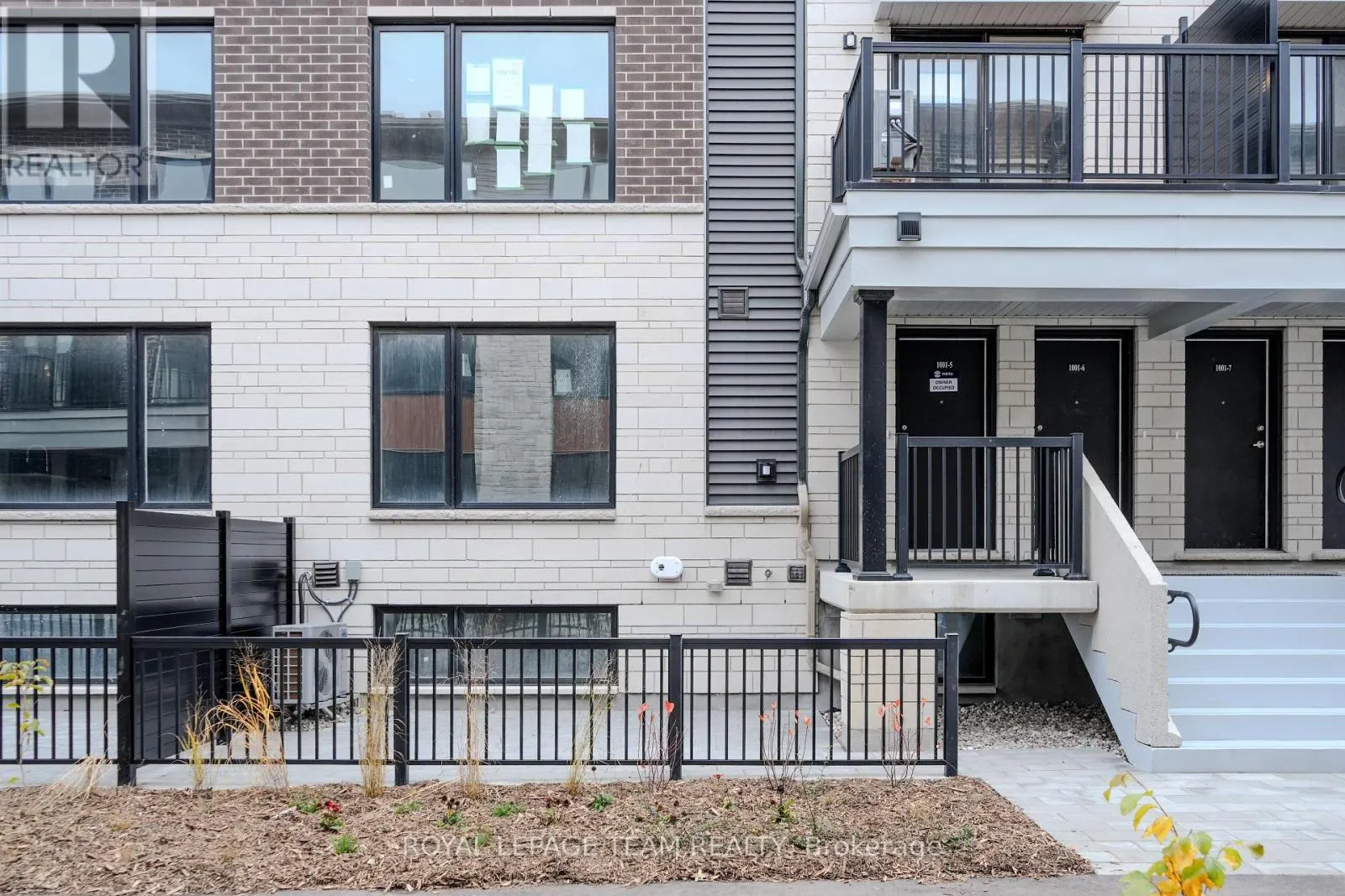 5- 1001 GLENROY GILBER DRIVE