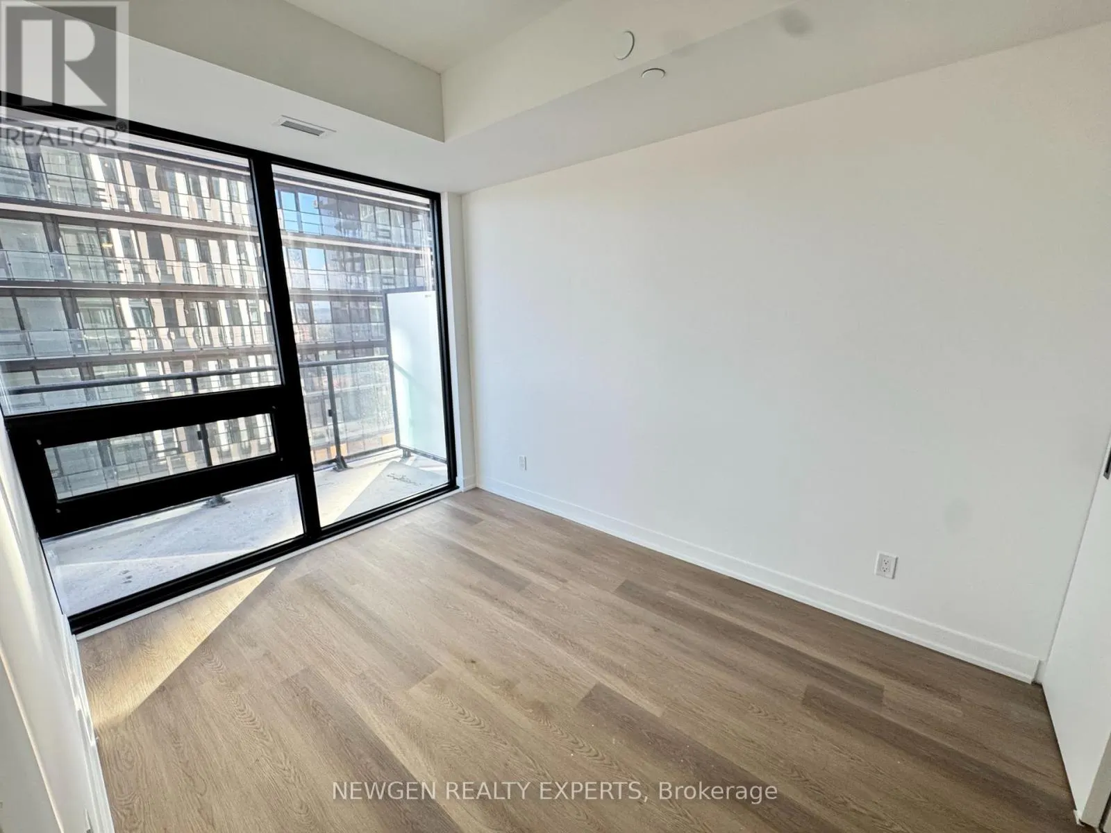 1415 - 101 JOHN STREET N