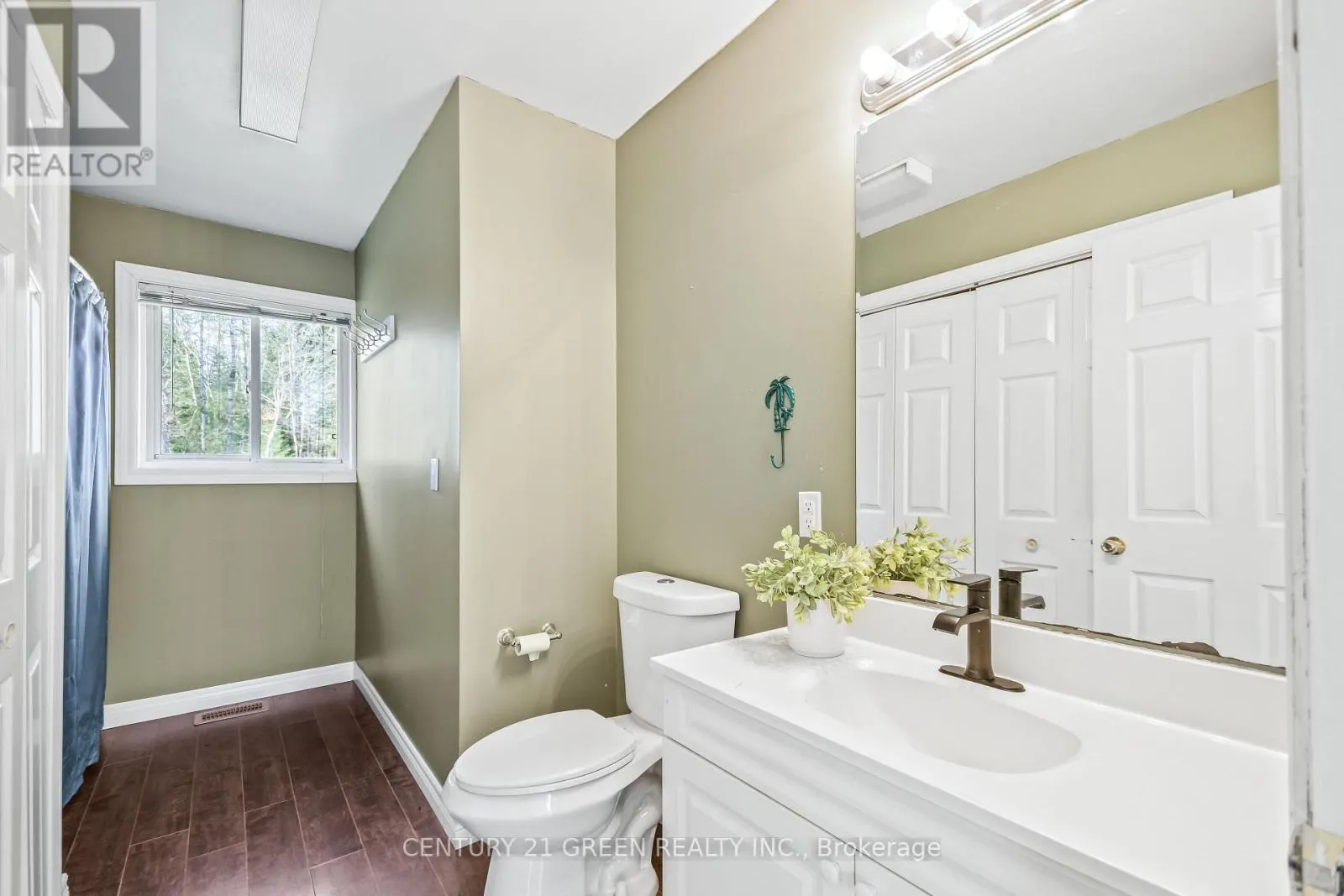 266 BAY LAKE ROAD