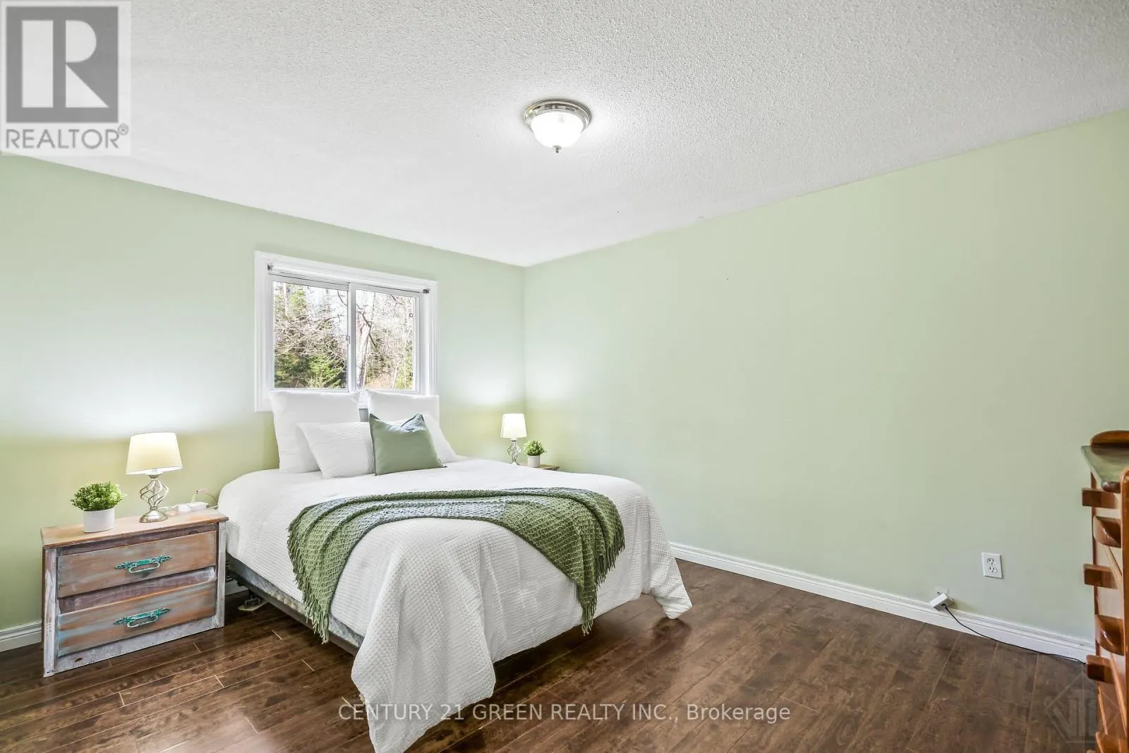 266 BAY LAKE ROAD