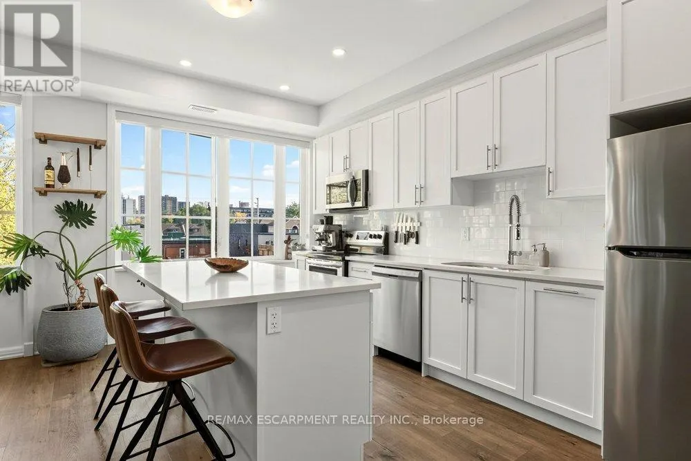 311 - 12 BLANSHARD STREET