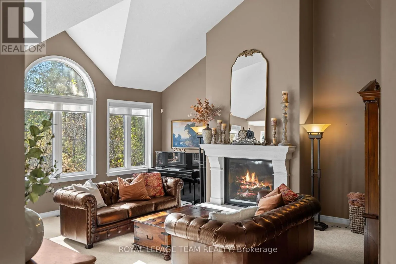 16 SIROCCO CRESCENT
