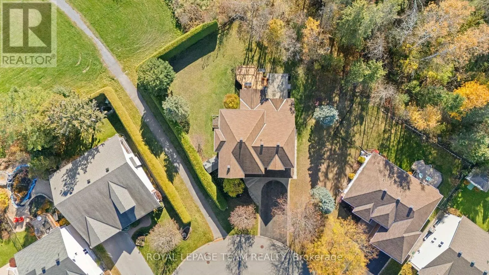 16 SIROCCO CRESCENT