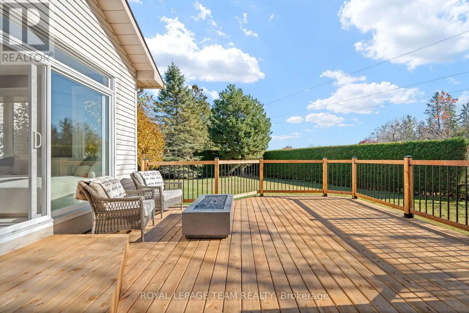 16 SIROCCO CRESCENT