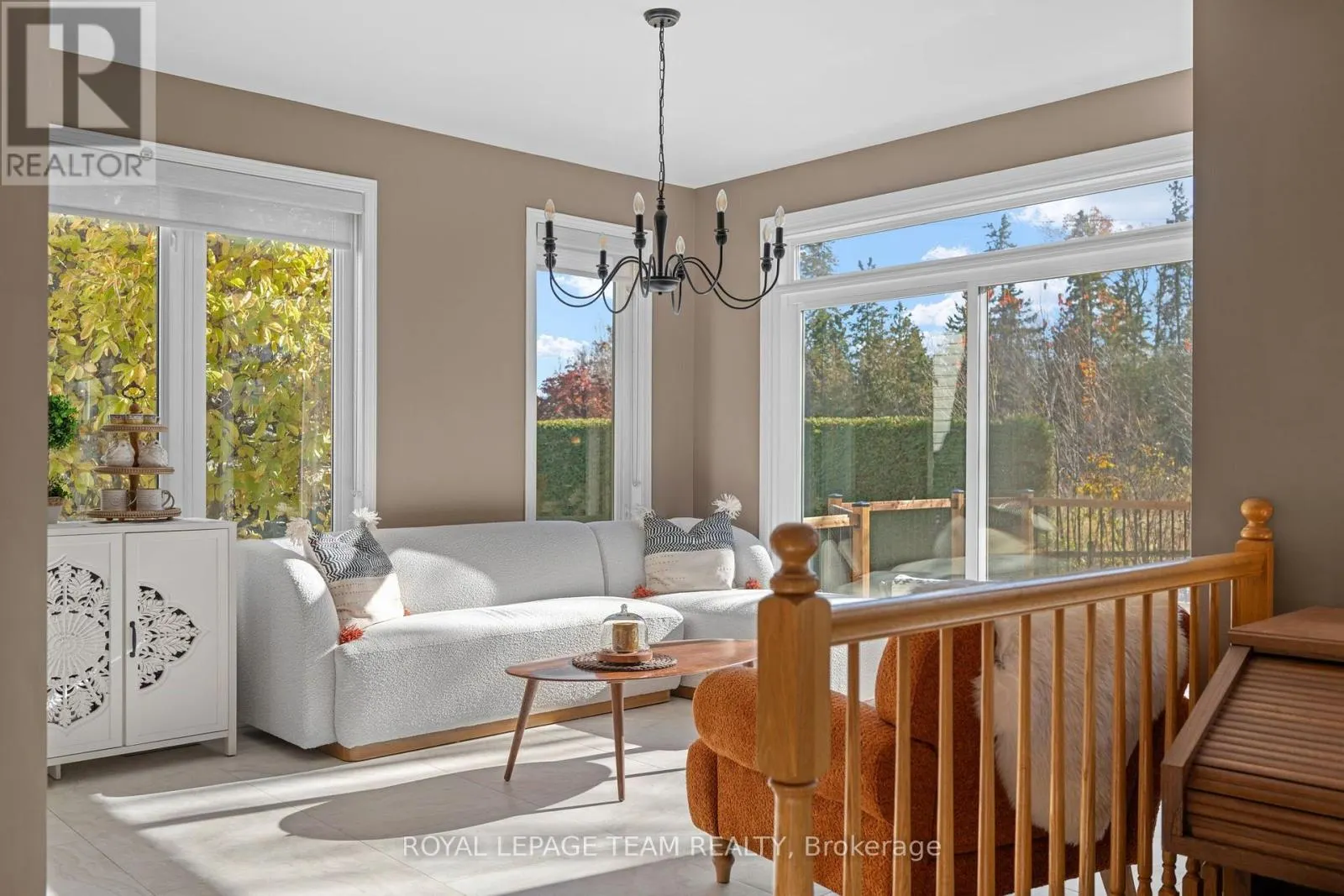 16 SIROCCO CRESCENT