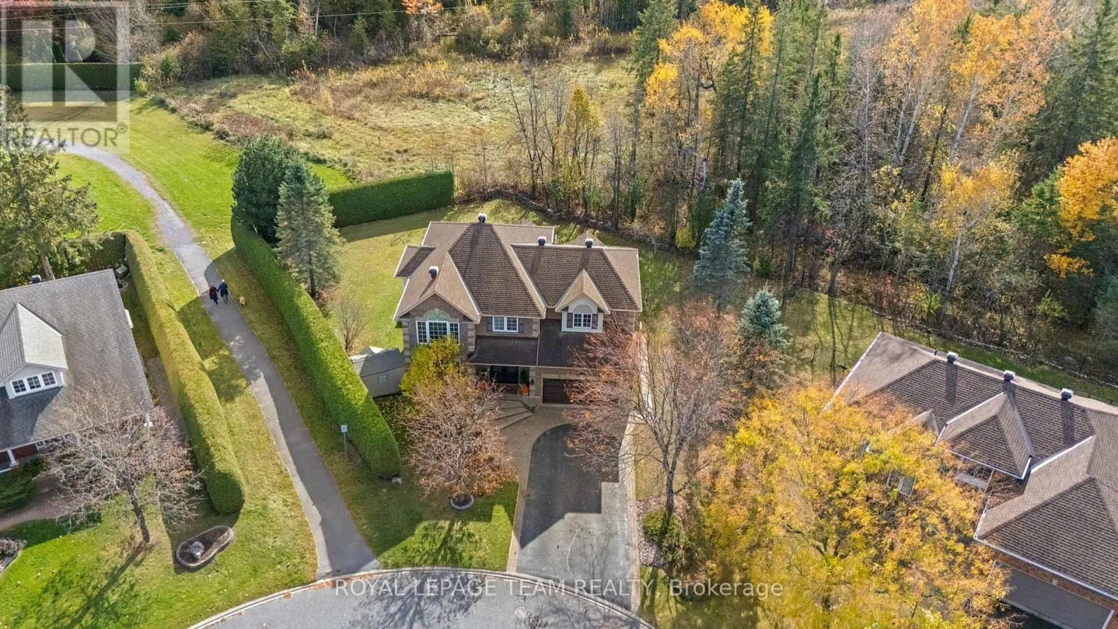 16 SIROCCO CRESCENT