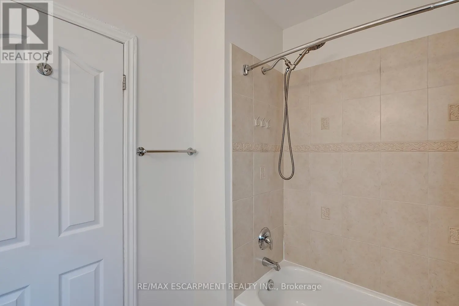 65 KENILWORTH AVENUE S