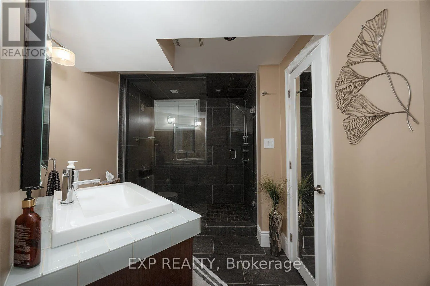 2285 BELLSMITH COURT