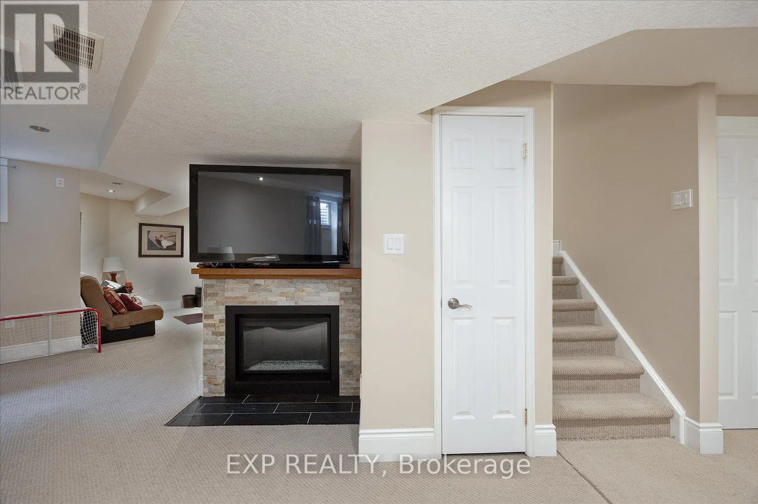 2285 BELLSMITH COURT