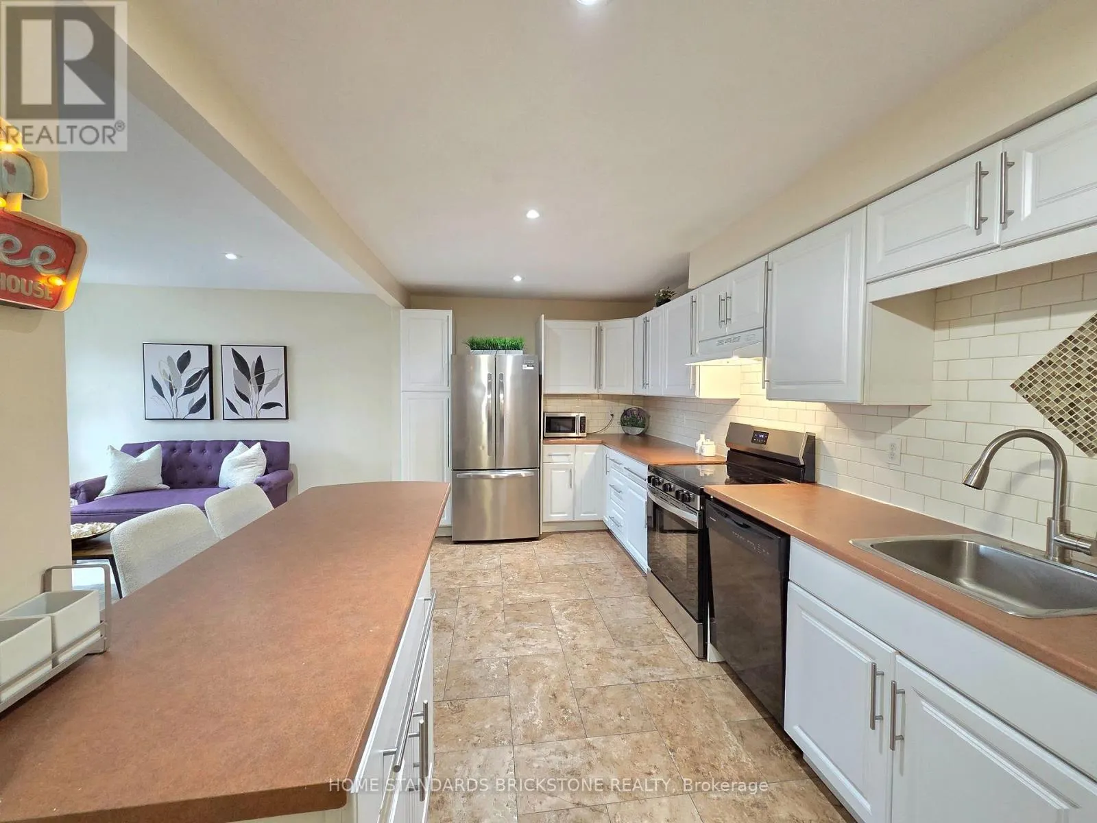 67B - 790 ST ANDRE DRIVE