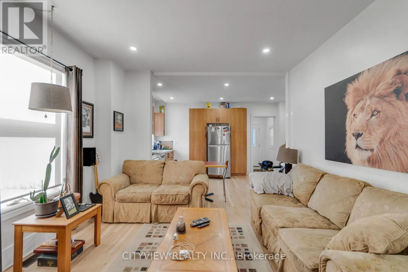 382 BEACH ROAD