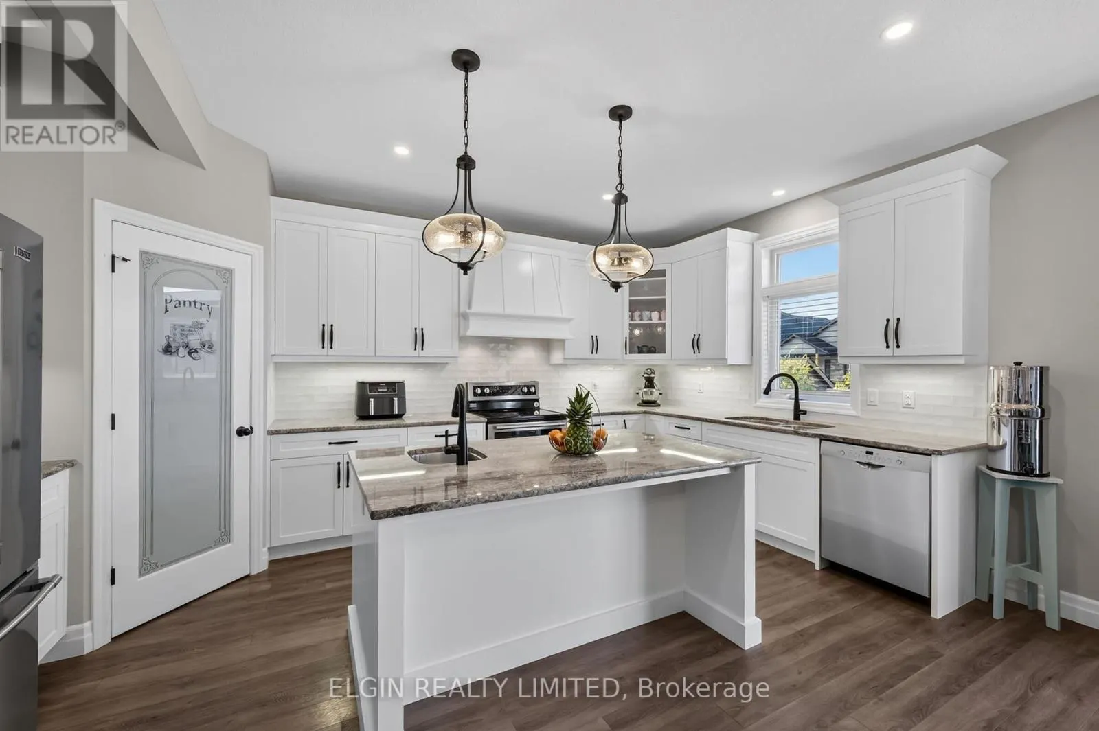 14 MUIRFIELD DRIVE