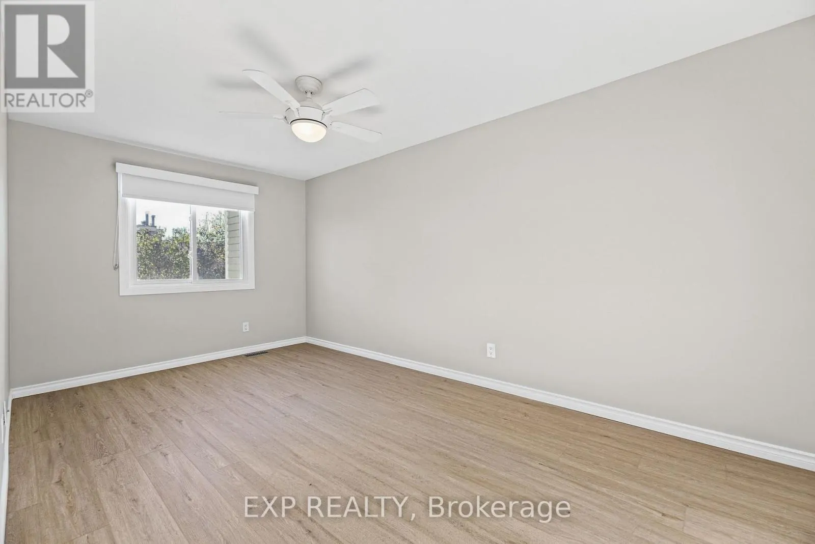 33 SHEARER CRESCENT