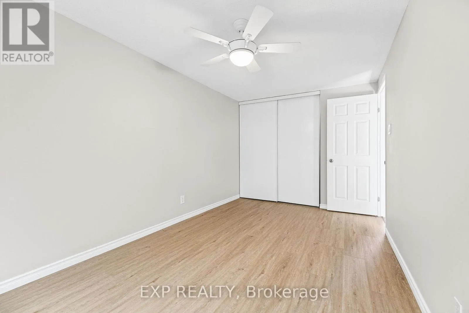 33 SHEARER CRESCENT