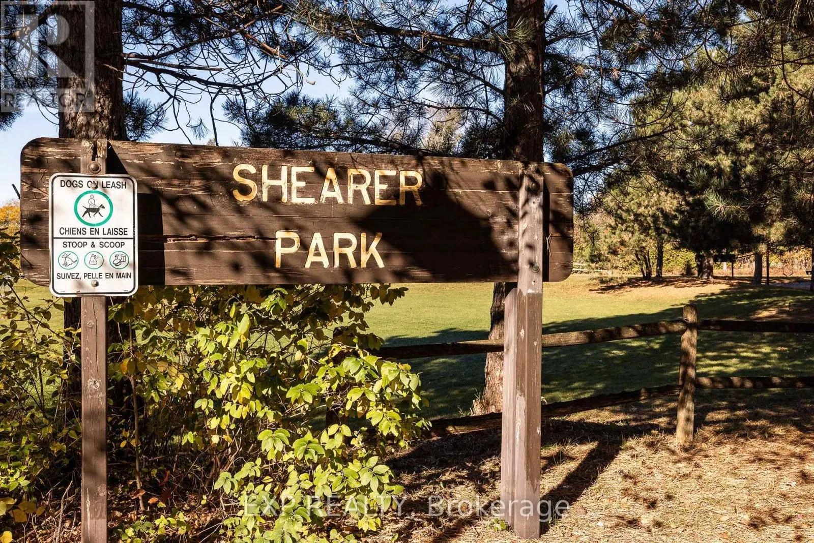 33 SHEARER CRESCENT