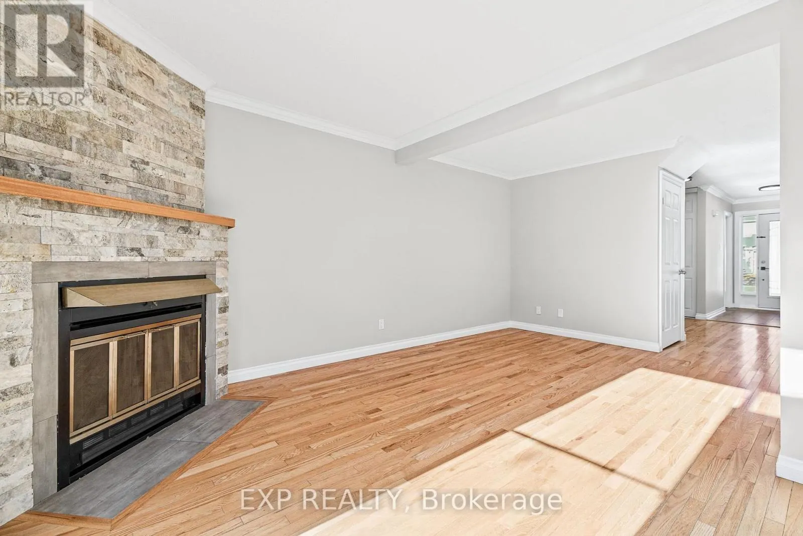 33 SHEARER CRESCENT