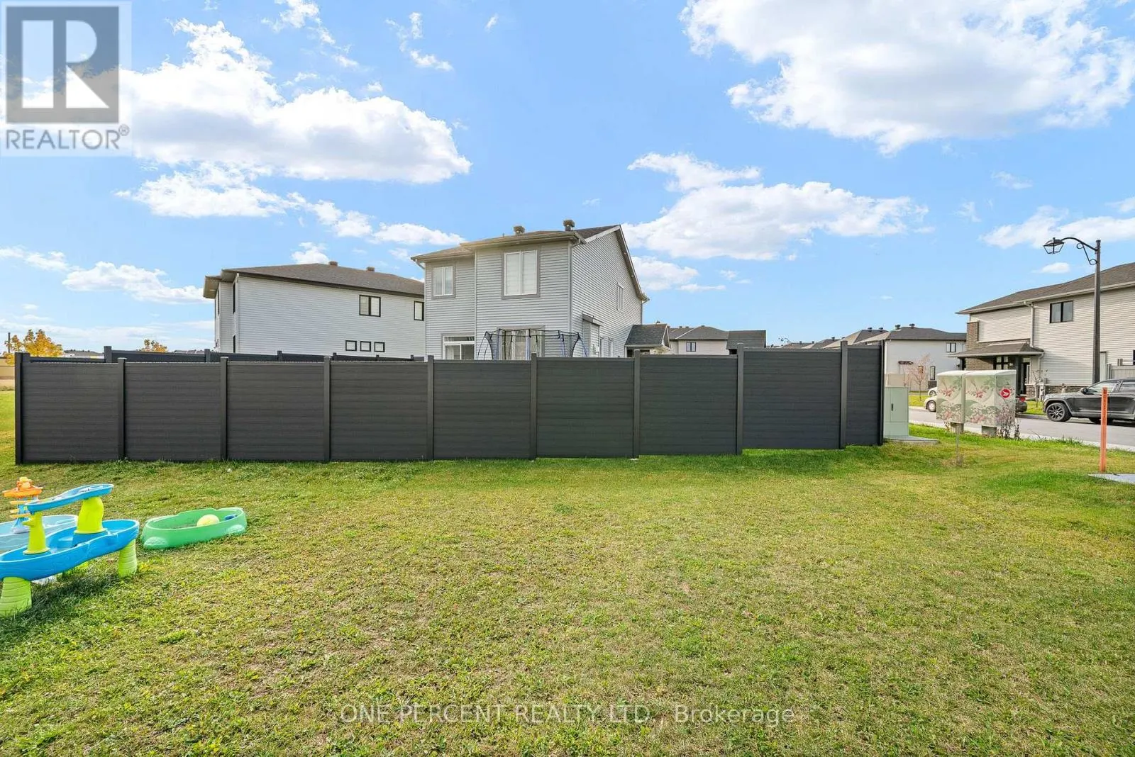 312 FINIAL WAY